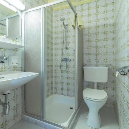 Tirolerhof Πανσιόν 3*