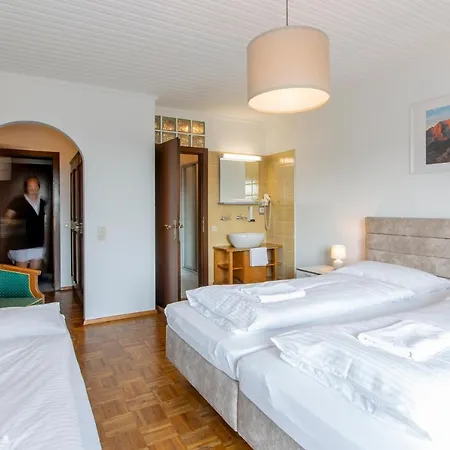 Πανσιόν Tirolerhof