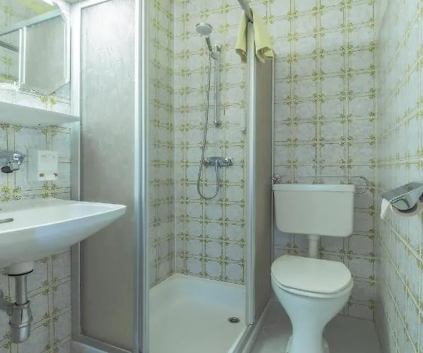 Tirolerhof Guest house 3*