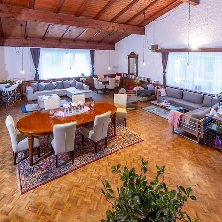 Tirolerhof * Sankt Georgen im Attergau