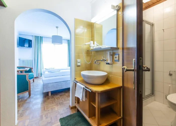 Tirolerhof Penzion Sankt Georgen im Attergau